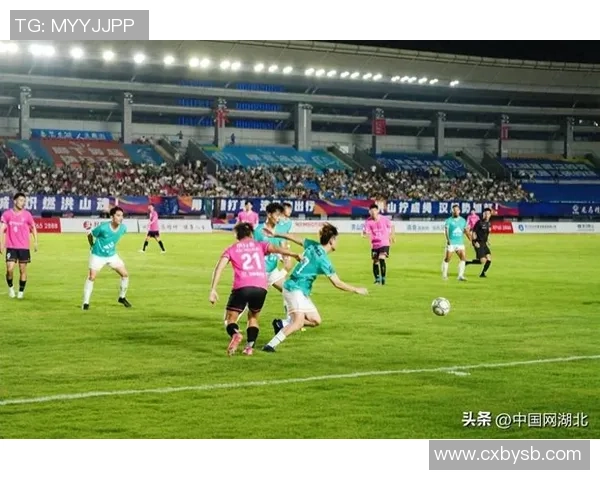 武汉足球队逆袭之路揭秘：从低谷到大满贯的辉煌历程